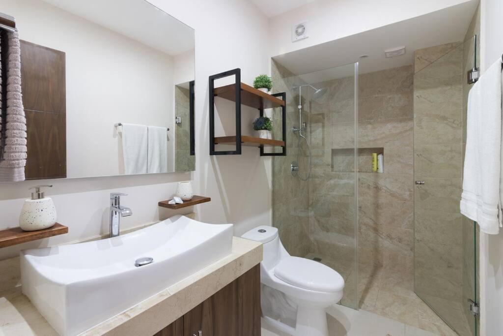 Ikal Mexican Modern 150mb Fiber Wifi Appartement *